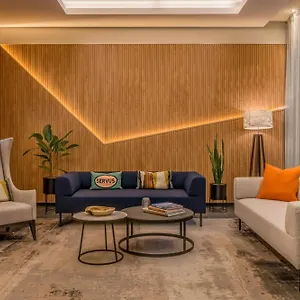 Courtyard By Marriott Center **** München